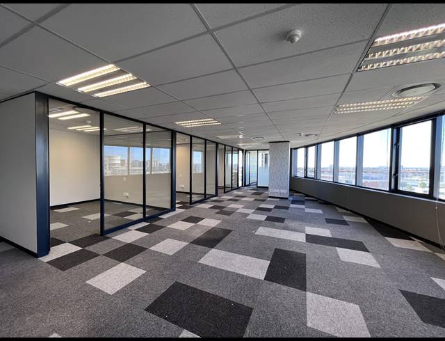 555M² OFFICE TO LET IN CENTURY CITY